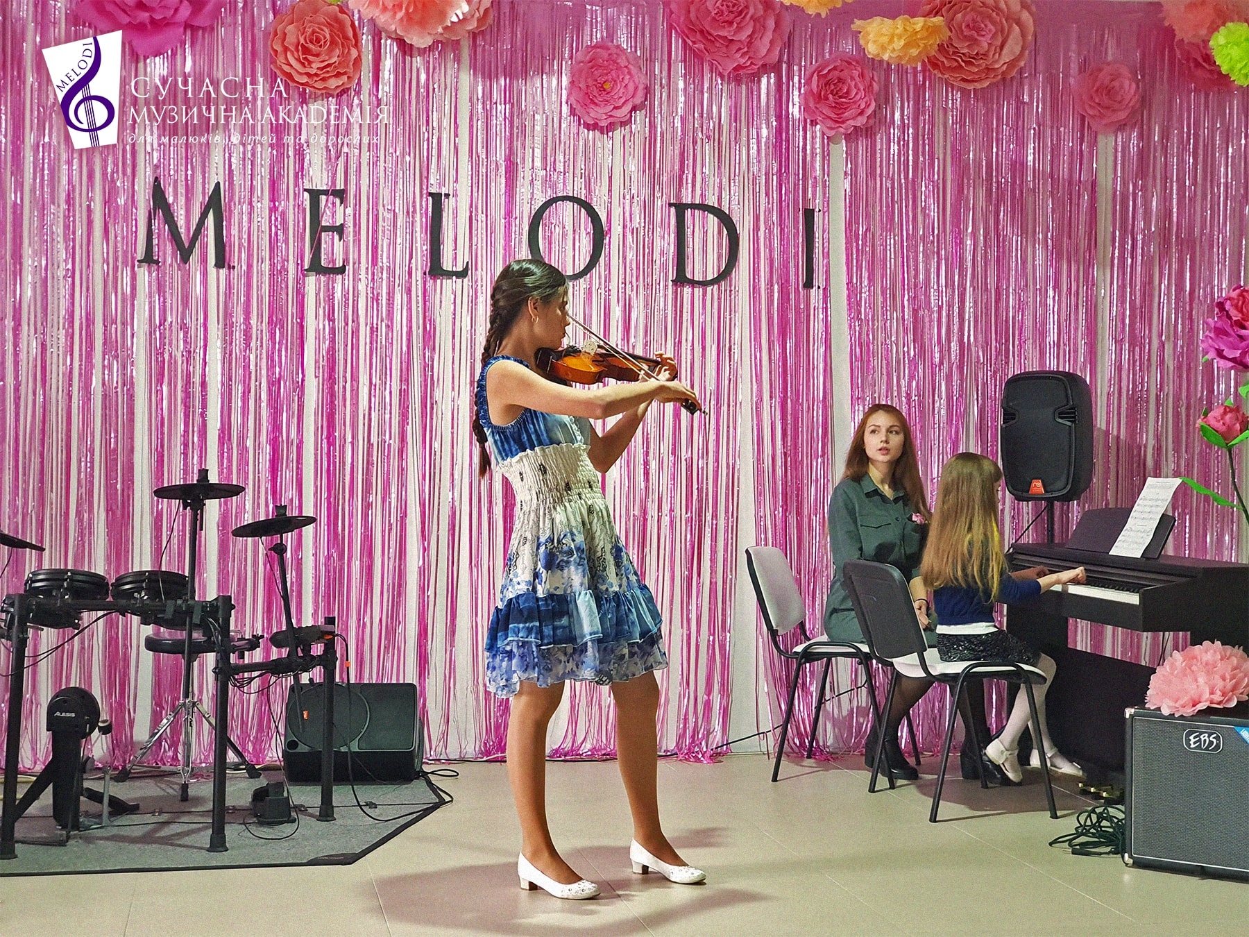 Скрипка та фортепіано на святі Весни в Сучасій музичній академії MELODI