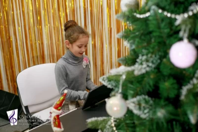 Новорічний концерт музичної академії Мелоді - піаніно