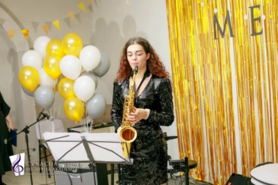 Новорічний концерт Melodi - соло викладача саксофону